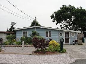 2nd image of 4 Nantucket Ct