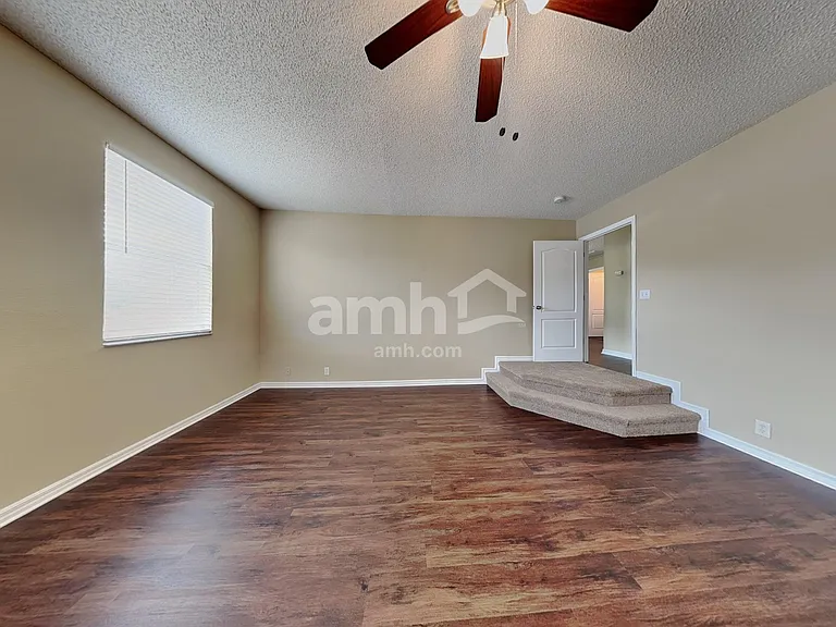 1226 Loretto Cir — Photo 10