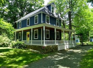 228 Naughright Rd, Long Valley, NJ 07853