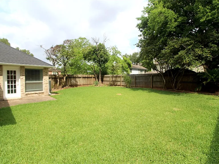 3515 Woodmere Ln — Photo 17