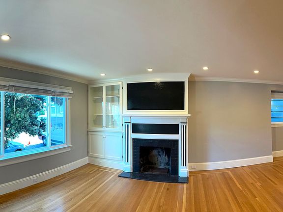 4th image of 1431 18th Ave