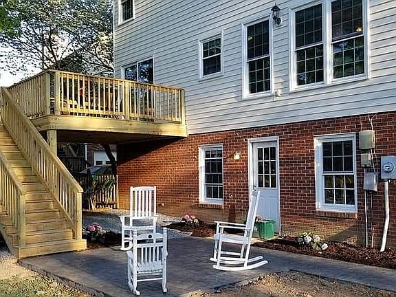 2nd image of 3925 Glenn Knoll Ln