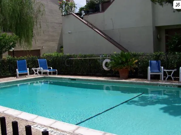 2409 Bering Dr #18, Houston, TX 77057