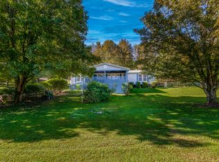 2925 Irvine Rd, Winchester, KY 40391