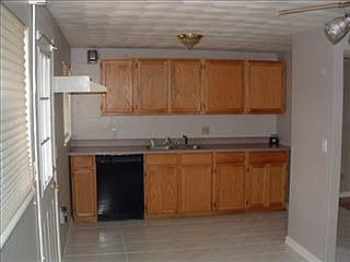 4th image of 4297 Leston Ave