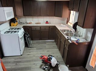 321 Wellington Ave, Elgin, IL 60120