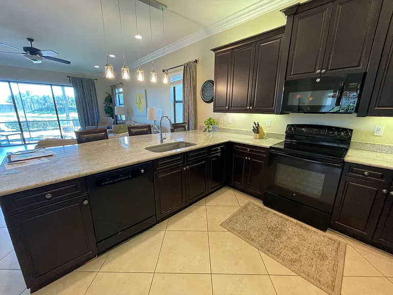 3326 Baltic Dr — Photo 22