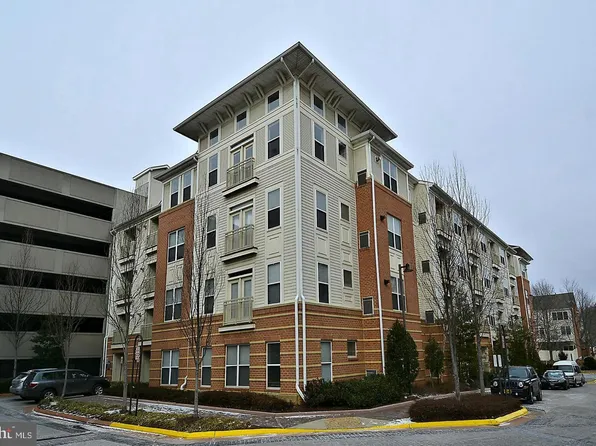 2765 Centerboro Dr APT 448, Vienna, VA 22181