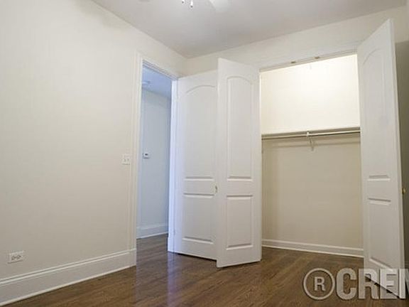4th image of 3646 N Hermitage Ave #1