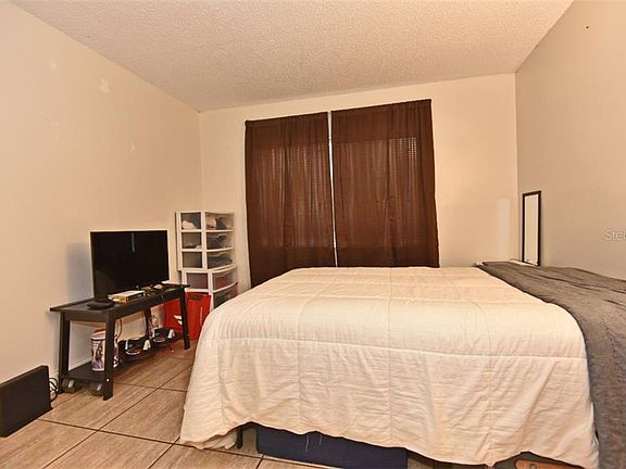 5th image of 664 Kenwick Cir APT 104