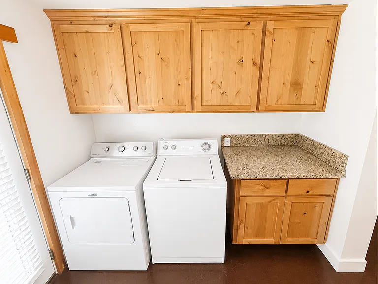 2245 Ceanothus Ave — Photo 14