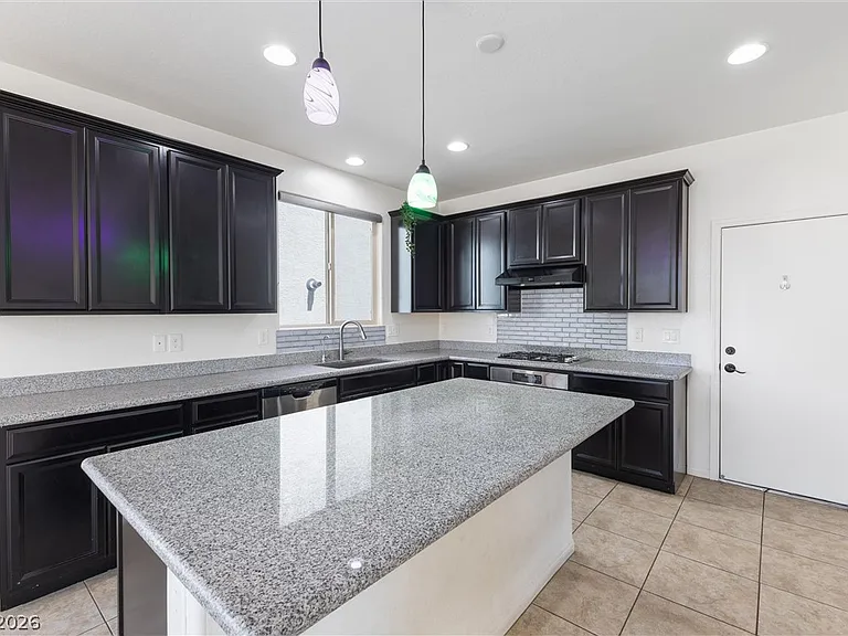 10925 Jordyn Hill St — Photo 11