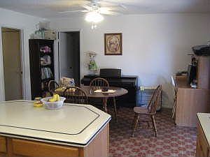 3rd image of 6514 W Aire Libre Ave