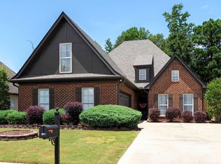 1072 Emerald Ridge Dr, Calera, AL 35040