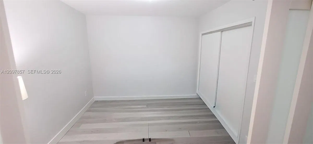 1 bed, 1.0 bath, 844 sqft, $4,348 — Photo 4