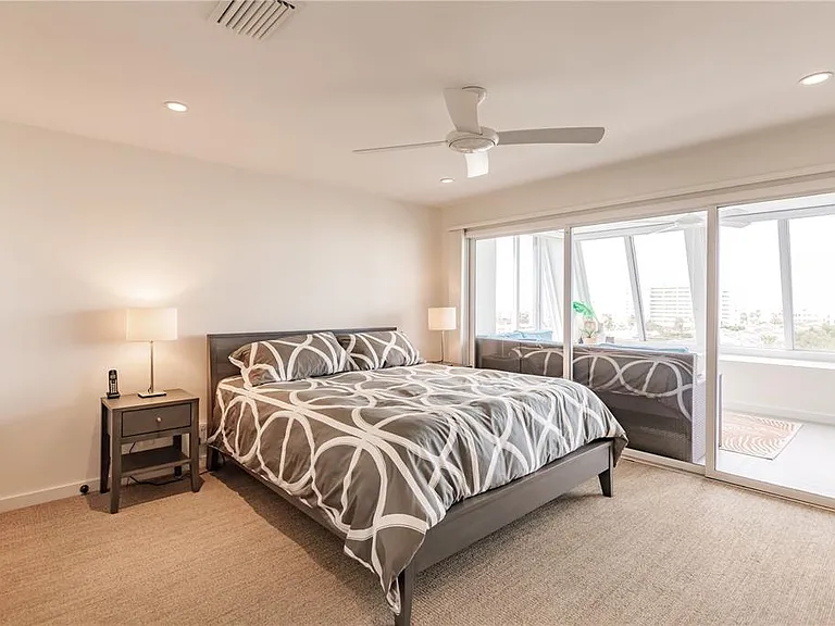 1200 E Peppertree Ln #402 — Photo 15
