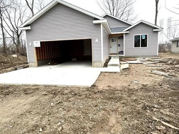13320 Strong Blvd, South Rockwood, MI 48179