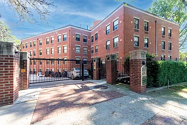 1139 Prospect Avenue, #4J