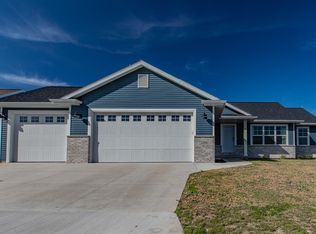 1290 Brenda Ln, Neenah, WI 54956