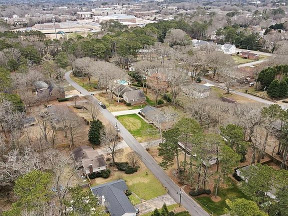 Short walk to downtown Alpharetta.