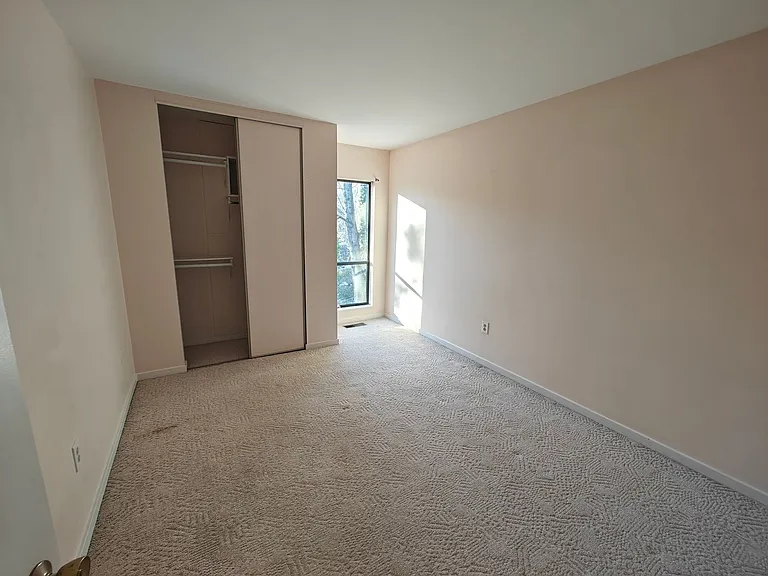 9523 Groundhog Dr — Photo 13