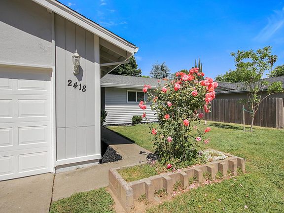 5th image of 2418 La Loma Dr