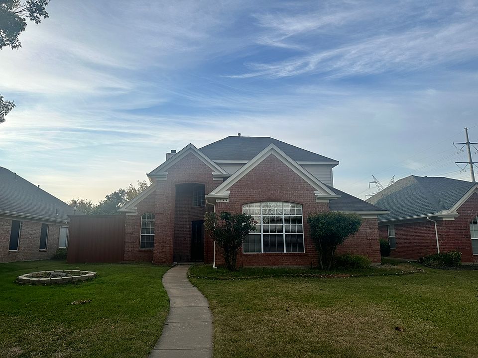 1st image of 4244 Pinewood Dr