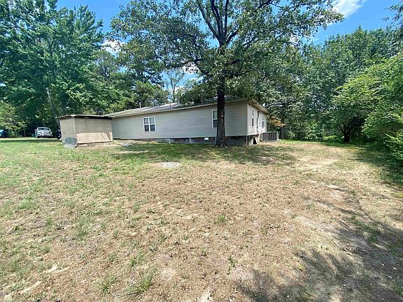 2nd image of 64 Oak St