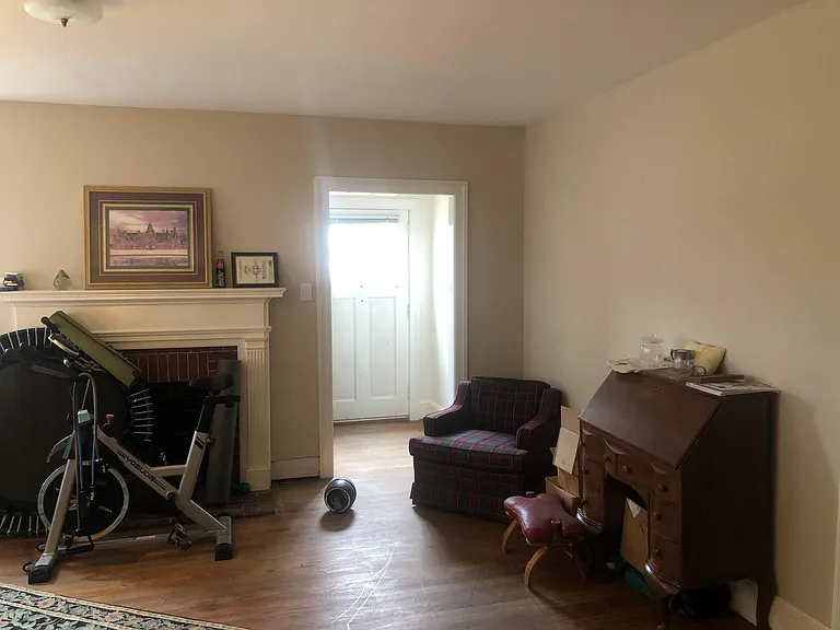729 E Whitaker Mill Rd — Photo 13