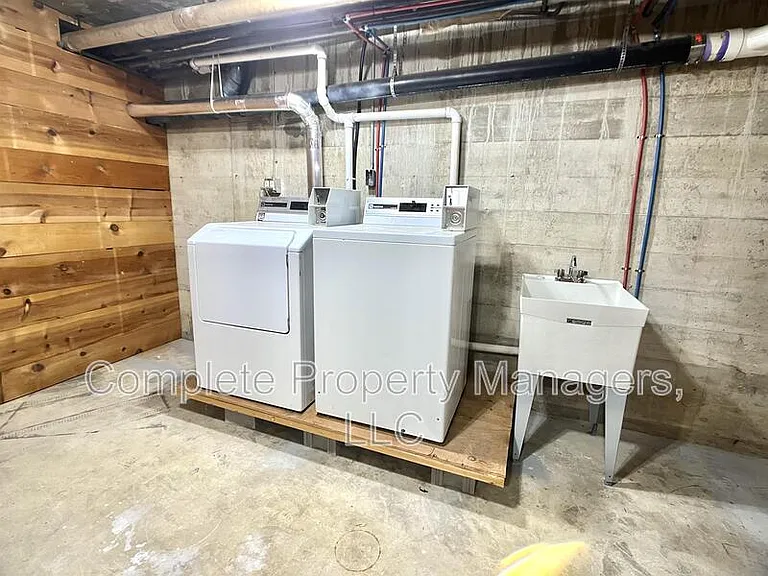 424 Bridge Ave #2 — Photo 17