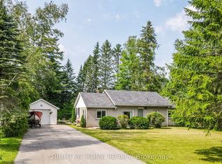 774 James St, Innisfil, ON L9S2G6
