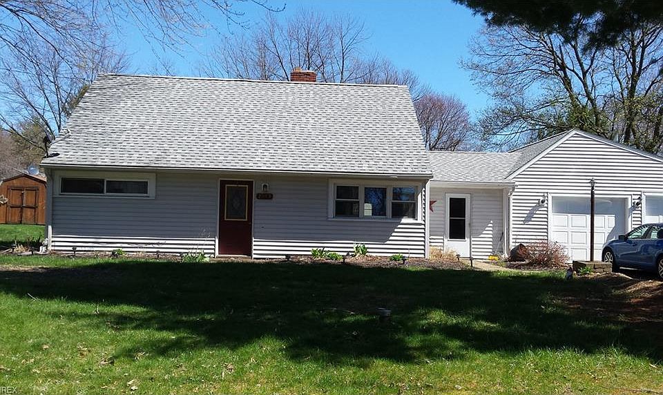 1st image of 2889 Denman Dr
