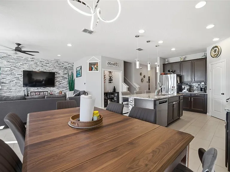 1461 Clear Brook Pl — Photo 16