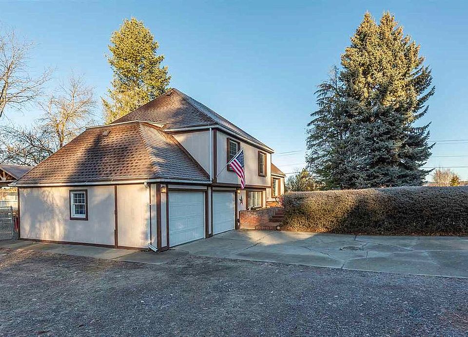 1st image of 2406 S Timberlane Dr