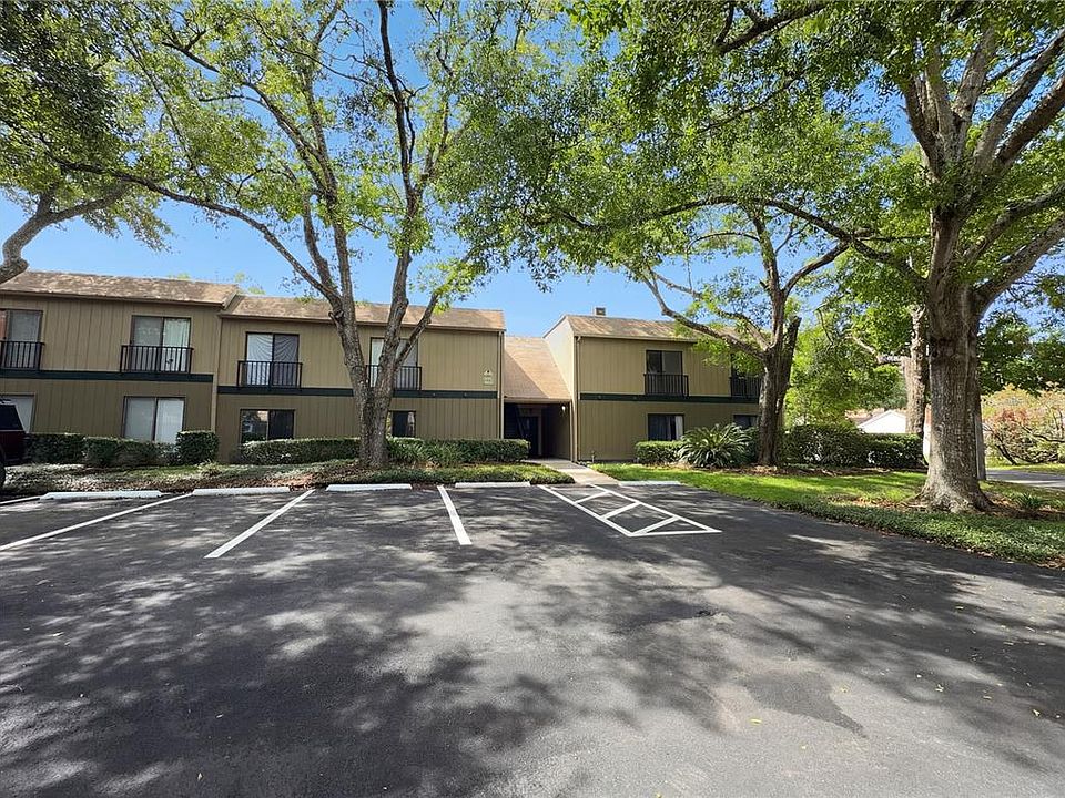 1st image of 240 Moree Loop APT 3