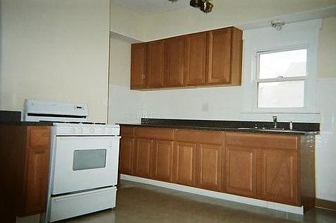 1st floor kitchen