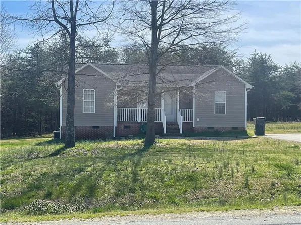 233 Christopher Dr, Burlington, NC 27217