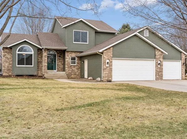 2030 Sibley View Ct, Northfield, MN 55057