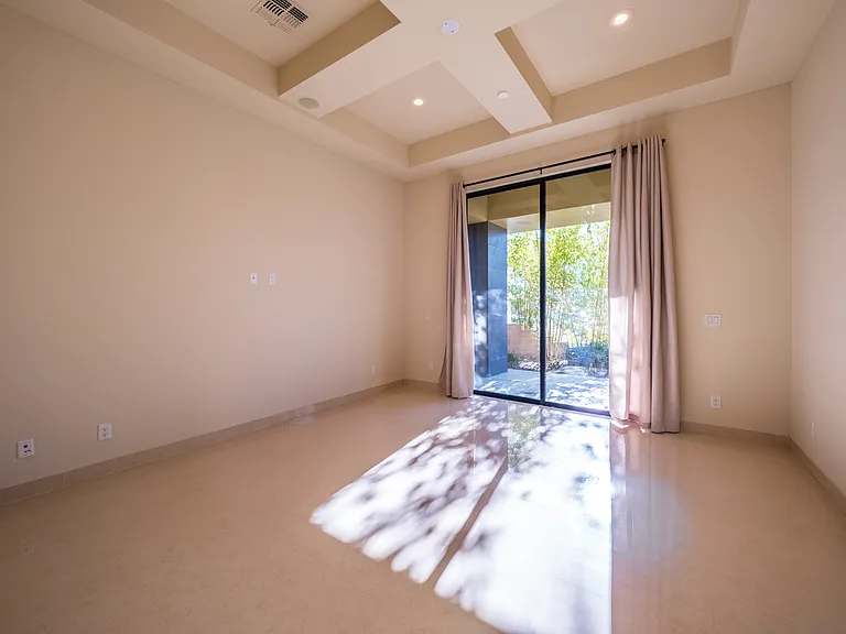 7426 Yonie Ct — Photo 26