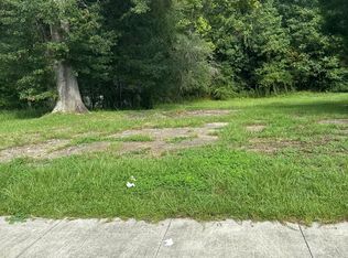 7230 Old Shell Rd, Mobile, AL 36608