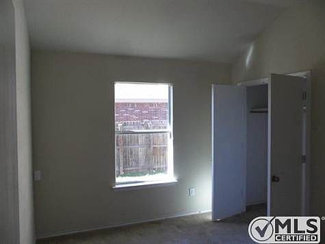 4th image of 255 Alden Dr