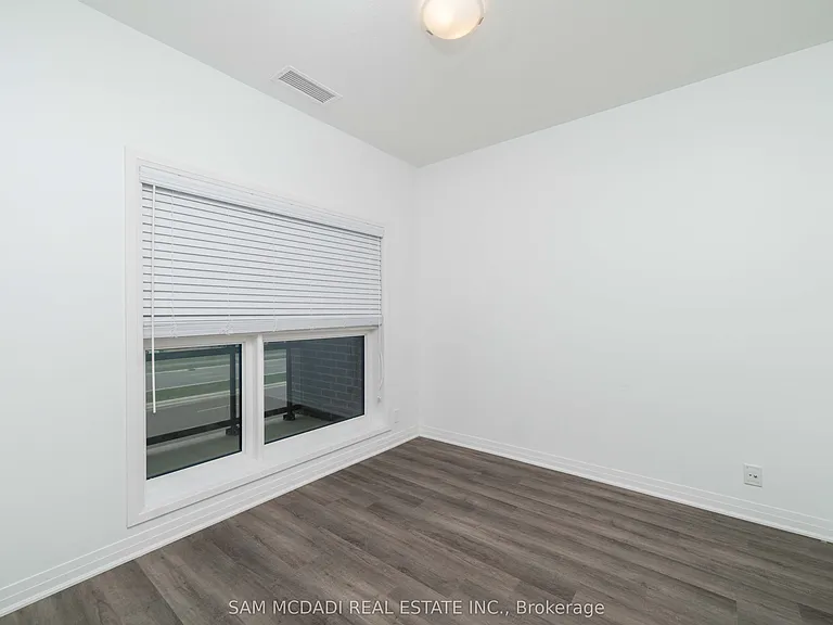 102 Grovewood Cmn #216 — Photo 13