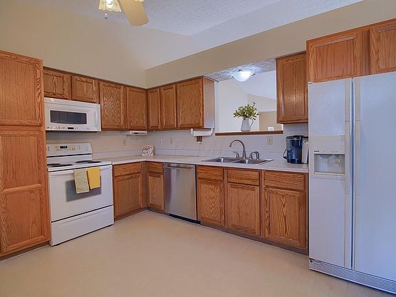 5th image of 510 Greenhill Dr