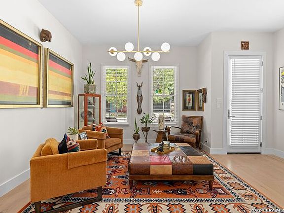 5th image of 311 Refugio St #101