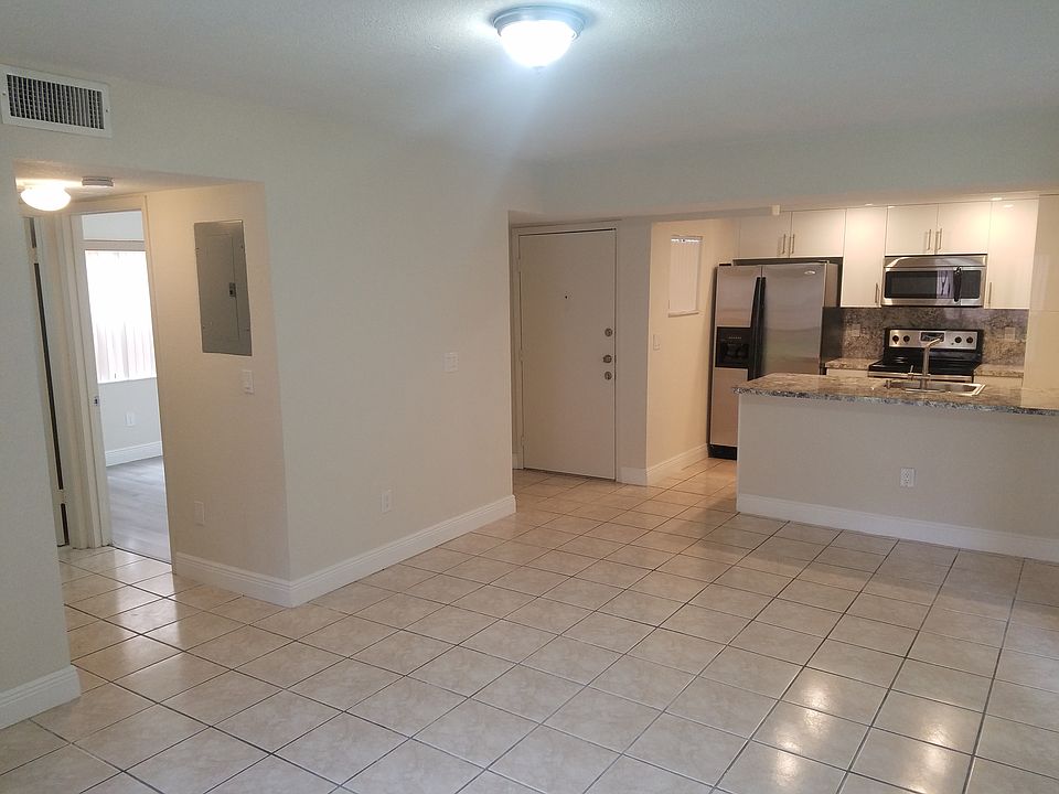 1st image of 2725 W 64th Pl #51-12
