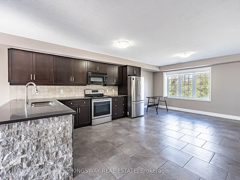 275 Old Huron Rd E #15 — Photo 11