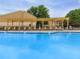 127 Eastwood Dr, Clifton Park, NY 12065