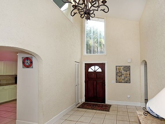 3rd image of 837 Seminole Ln