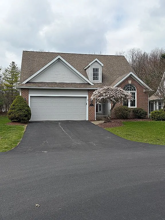 90 Lake Pointe Cir photo 1
