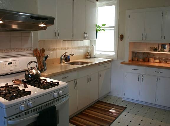 2nd image of 243A Henry St